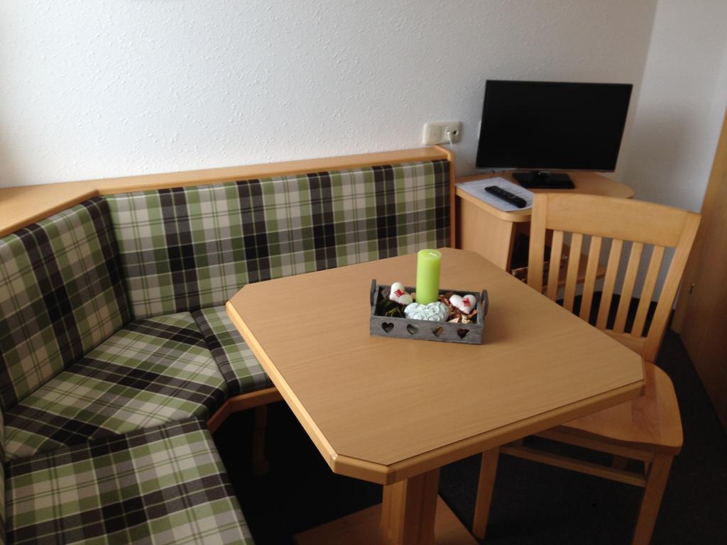 Pension Horfarter Fieberbrunn Kamer foto